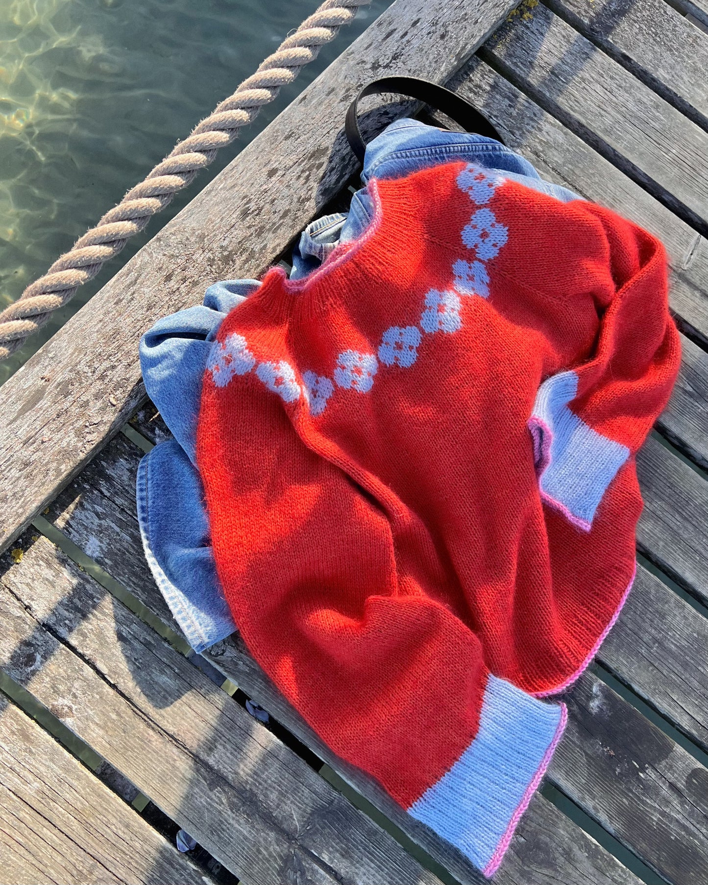 Fiori-sweater voksen - Strikkeopskrift (Dansk) (PDF)