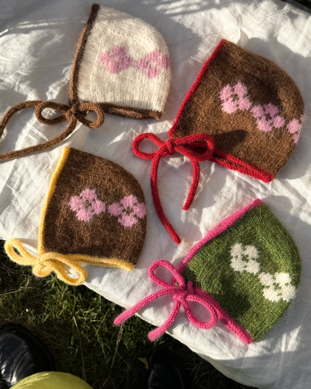 Fiori Bonnet - Strikkeopskrift (PDF download)