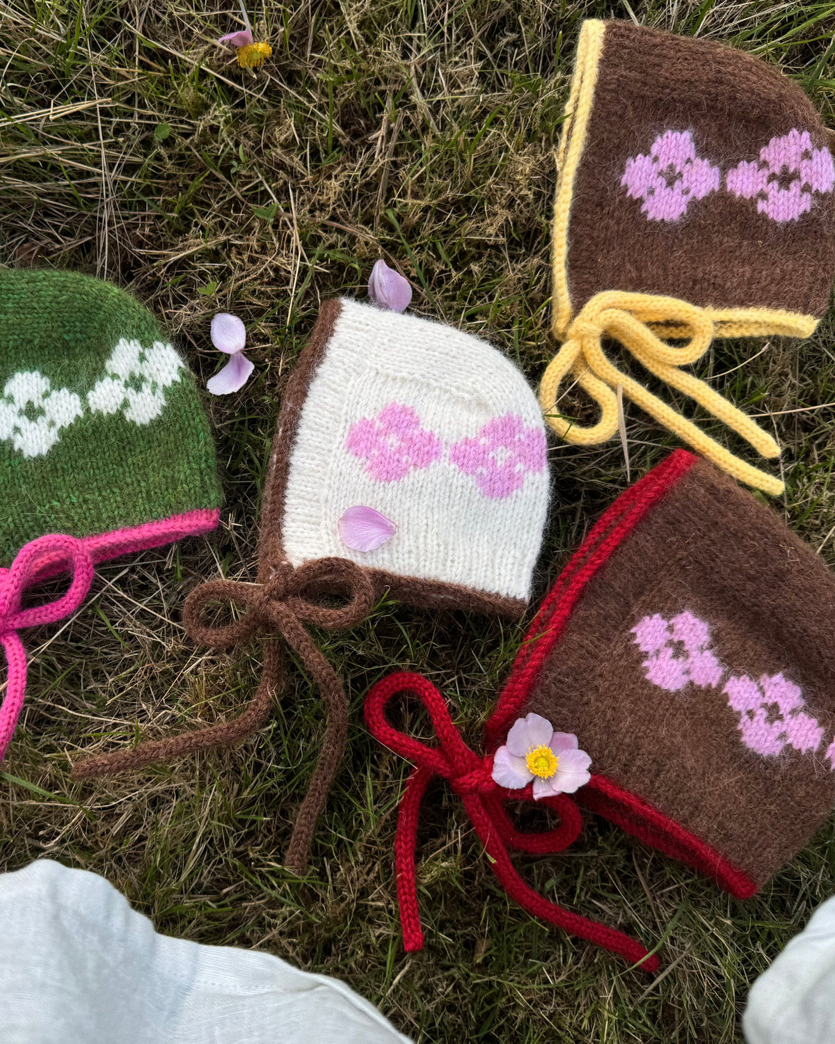 Fiori Bonnet - Strikkeopskrift (PDF download)